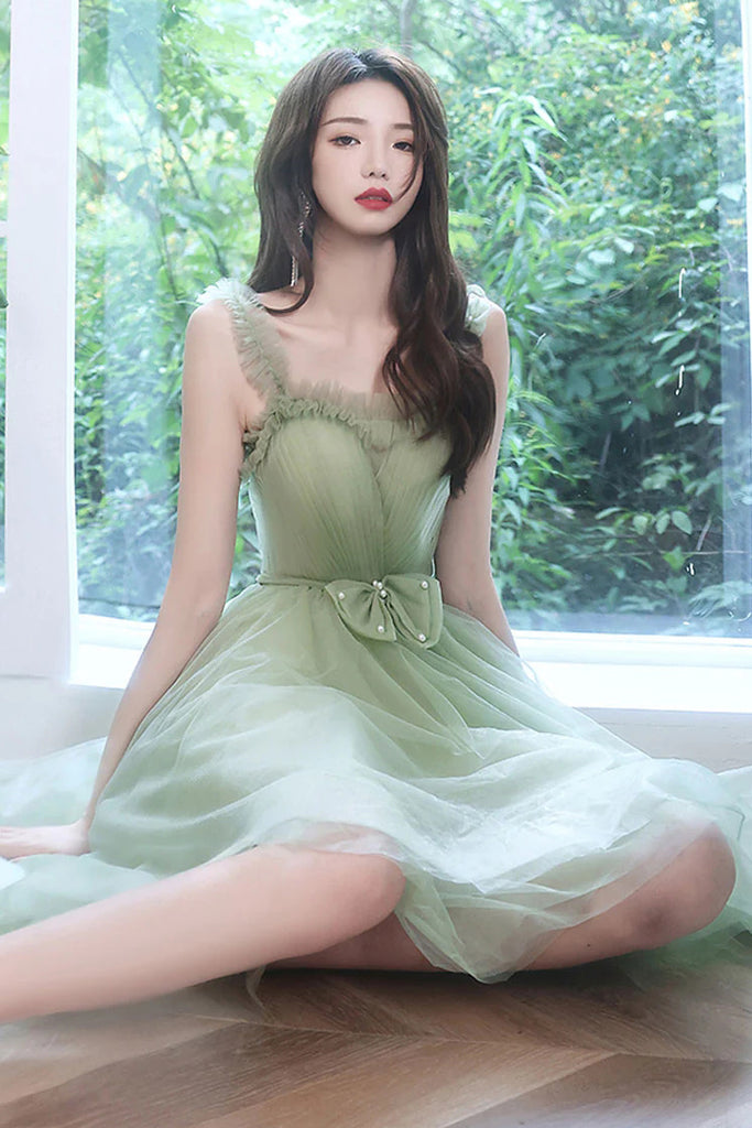 A Line Green Tulle Short Prom Dress with Bowknot, Puffy Homecoming Gow Uniquedresss A Line Green Tulle Short Prom Dress with Bowknot, Puffy Homecoming Gow Uniquedresss