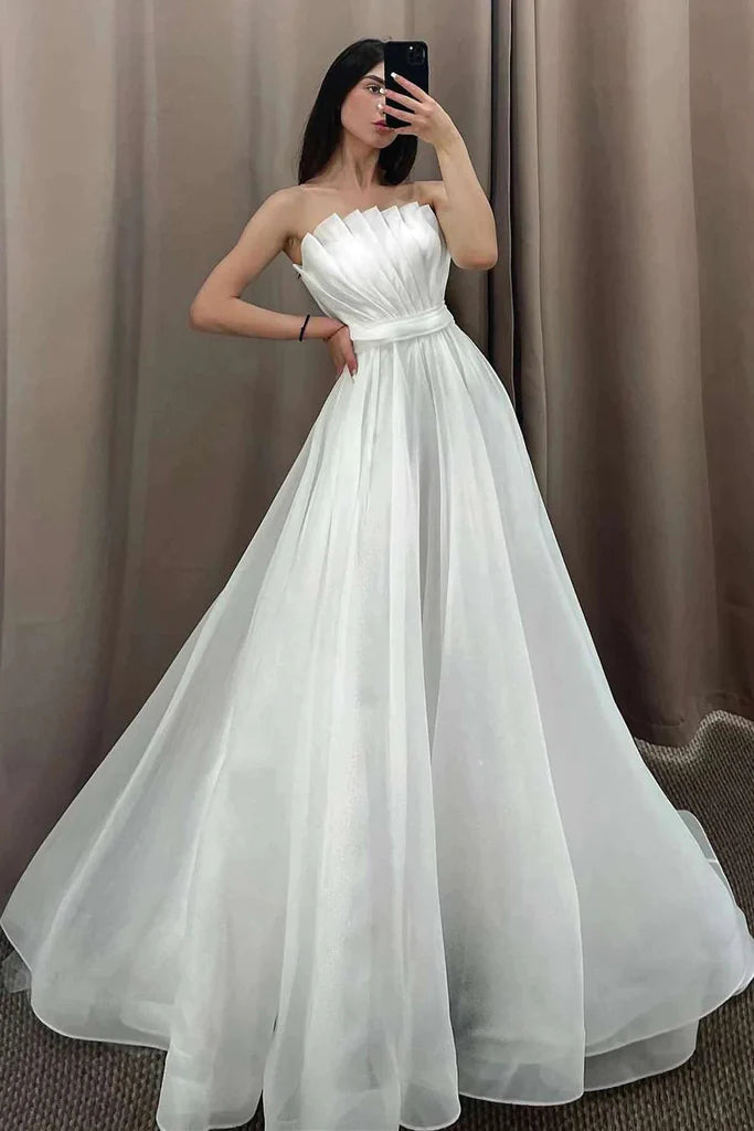 Elegant Strapless Pleated A-Line Organza Wedding Dress With Detachable Sleeves UQW0111