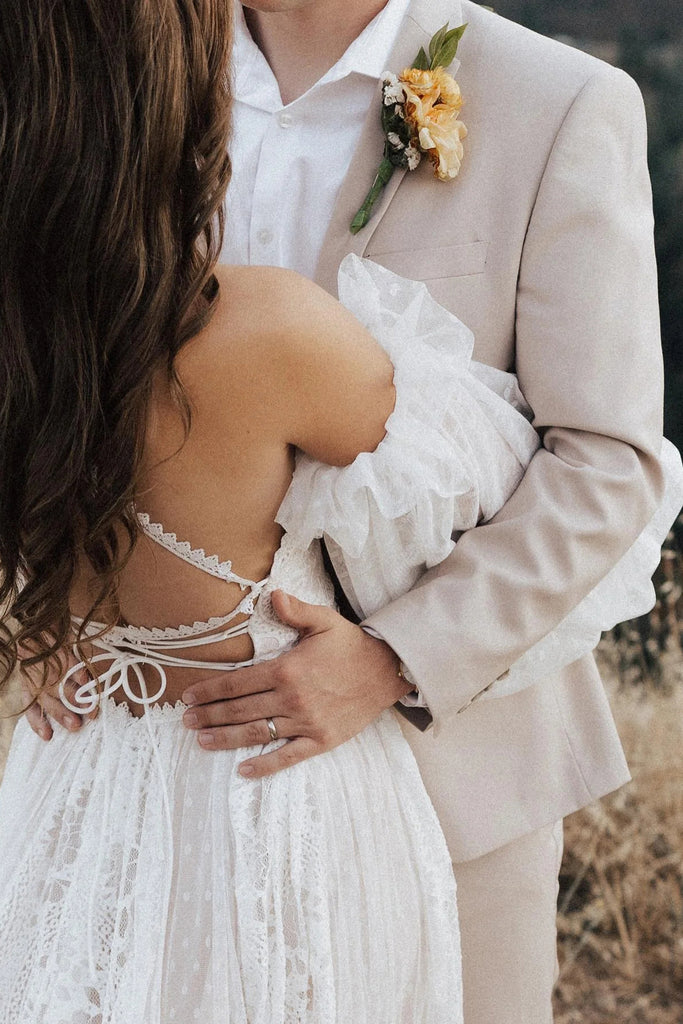 A-line Spaghetti Straps Boho Lace Wedding Dresses, Detachable Sleeve Long Bridal Gown UQW0095