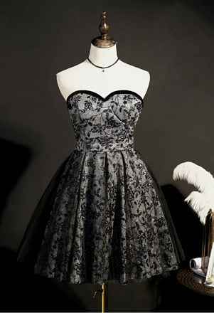 Black Strapless Lace Vintage Short Homecoming Dresses UQH0153