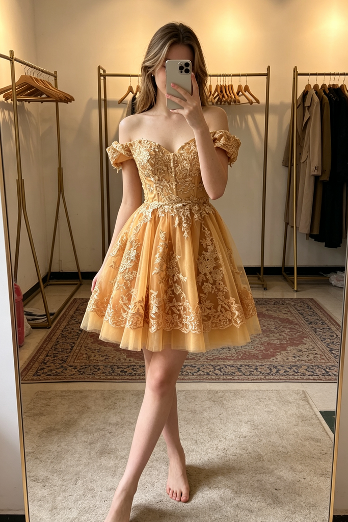 A-line Off the Shoulder Short Homecoming Dress with Lace Appliques UQH0274