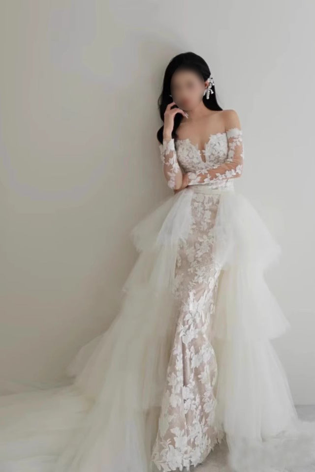 Gorgeous Off the Shoulder Long Sleeves Wedding Dress with Lace Applique UQW0140