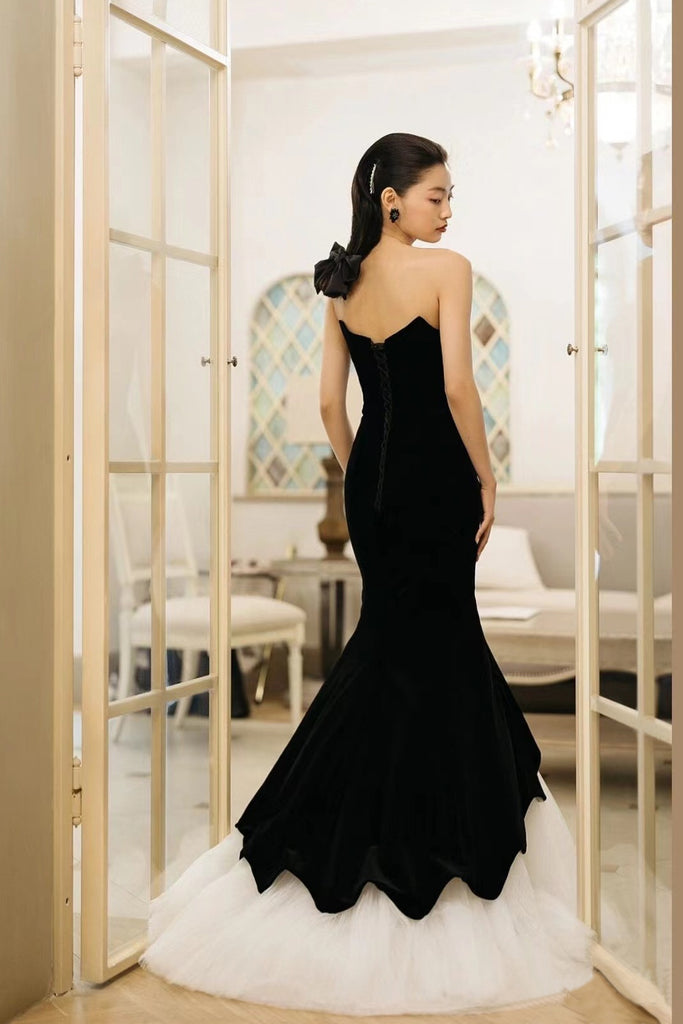 Black Strapless Velvet Mernaid Prom Dress, Elegant Sleeveless Formal Gown UQP0266