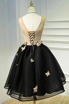 A Line Black V Neck Lace Up Homecoming Dresses Sleeveless Knee Length Prom Dress UQH0054