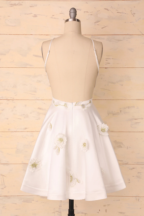 A-Line White Sleeveless Homecoming Dress with Appliques UQH0007