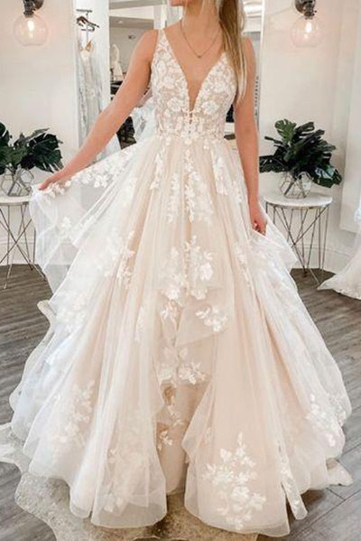 Gorgeous Ivory V Neck Layers Lace Applique Tulle Bridal Wedding Dress –  Uniquedresss