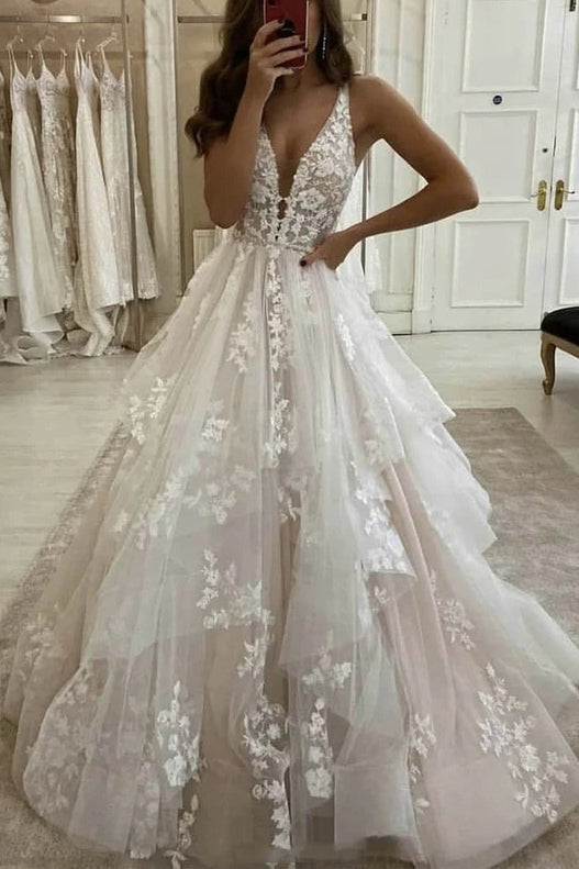 Gorgeous Ivory V Neck Layers Lace Applique Tulle Bridal Wedding Dress Uniquedresss Gorgeous Ivory V Neck Layers Lace Applique Tulle Bridal Wedding Dress Uniquedresss