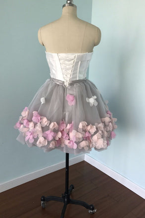 Cute New Short Prom Dresses Strapless Organza Homecoming Dress with Flowers UQH0025