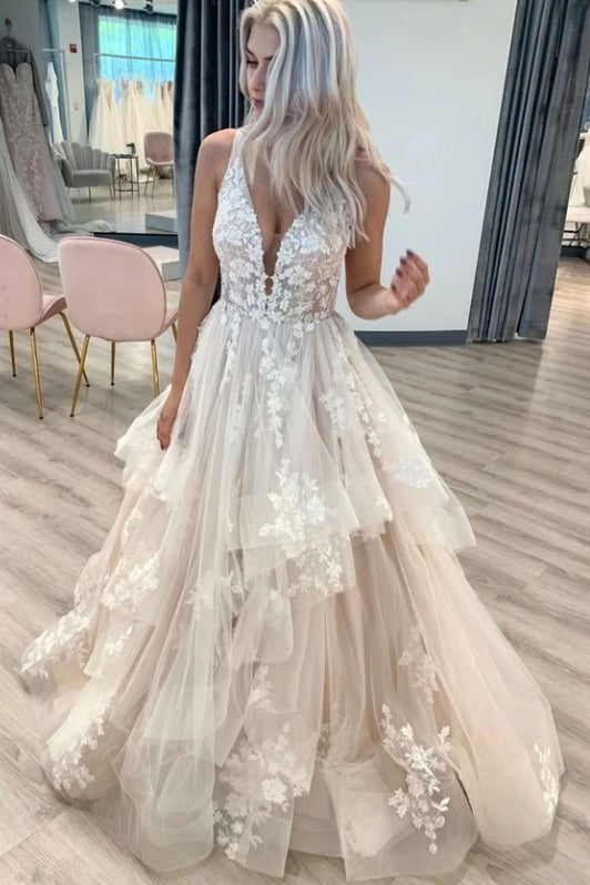 Gorgeous Ivory V Neck Layers Lace Applique Tulle Bridal Wedding Dress UQW0034