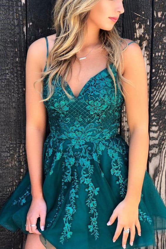 Green Spaghetti Straps Tulle Short Homecoming Dress with Appliques UQH0077