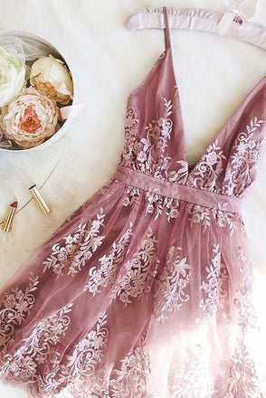 Dark Green Spaghetti Straps V Neck Short Homecoming Dresses UQH0044