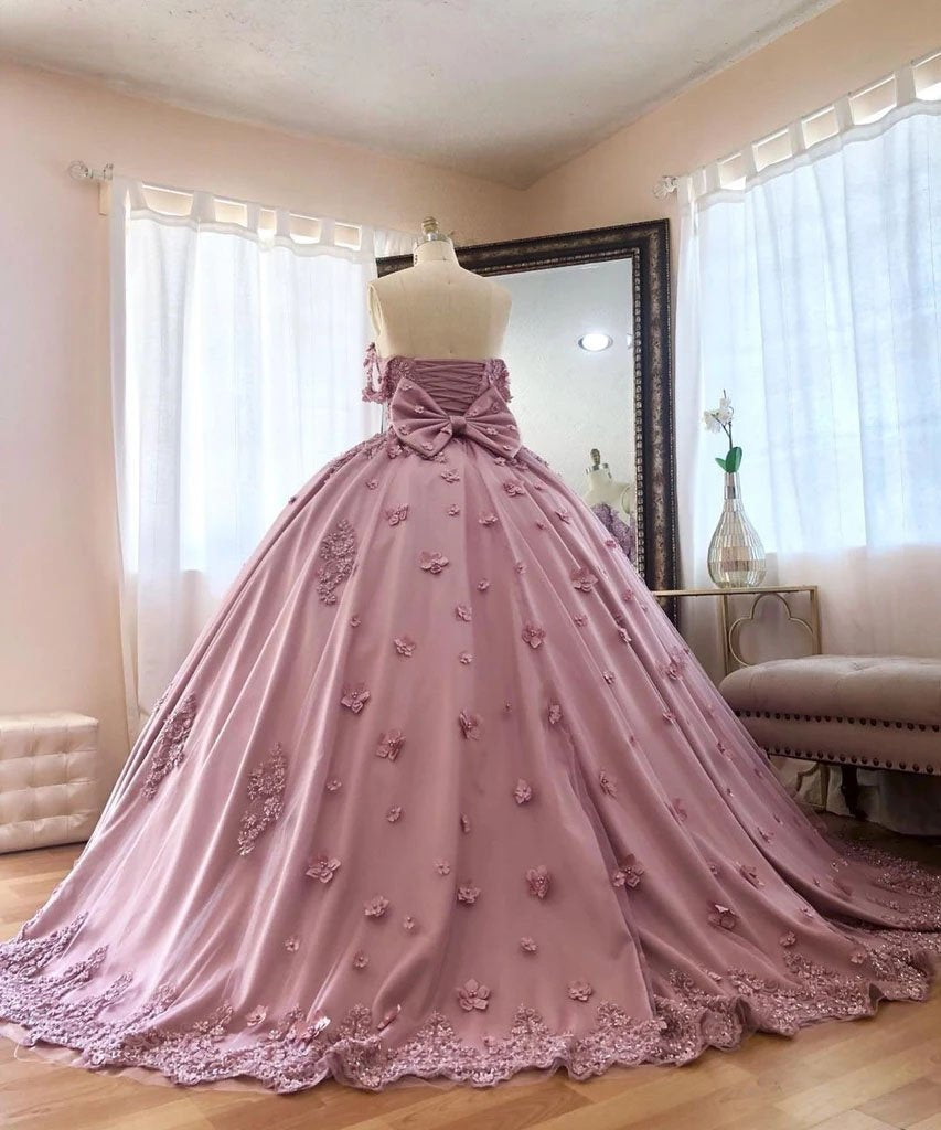 Ball Gown Off the Shoulder Tulle Quinceanera Dress with Lace Appliques, Puffy Prom Dress UQ2529