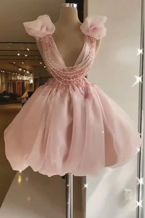 A Line V Neck Pink Tulle Homecoming Dresses With Beading Short Cocktail Dresses UQH0098
