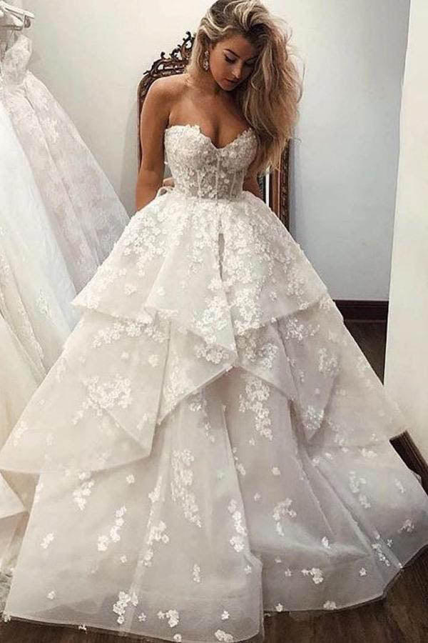Princess Sweetheart Long Wedding Dress With Lace Appliques, Gorgeous Bridal Dress UQW0041